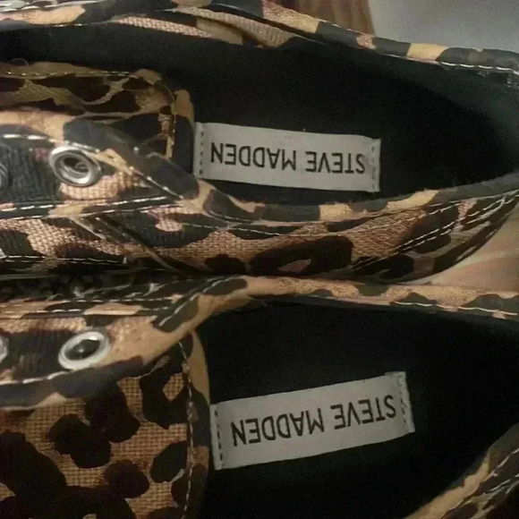 Steve Madden Platform Leopard Sneaker - Picture 7 of 9